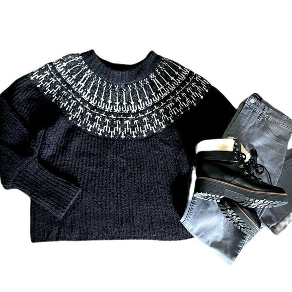 Universal Thread Cozy Drop Shoulder Puff Sleeve Sweater - Picture 4 of 6